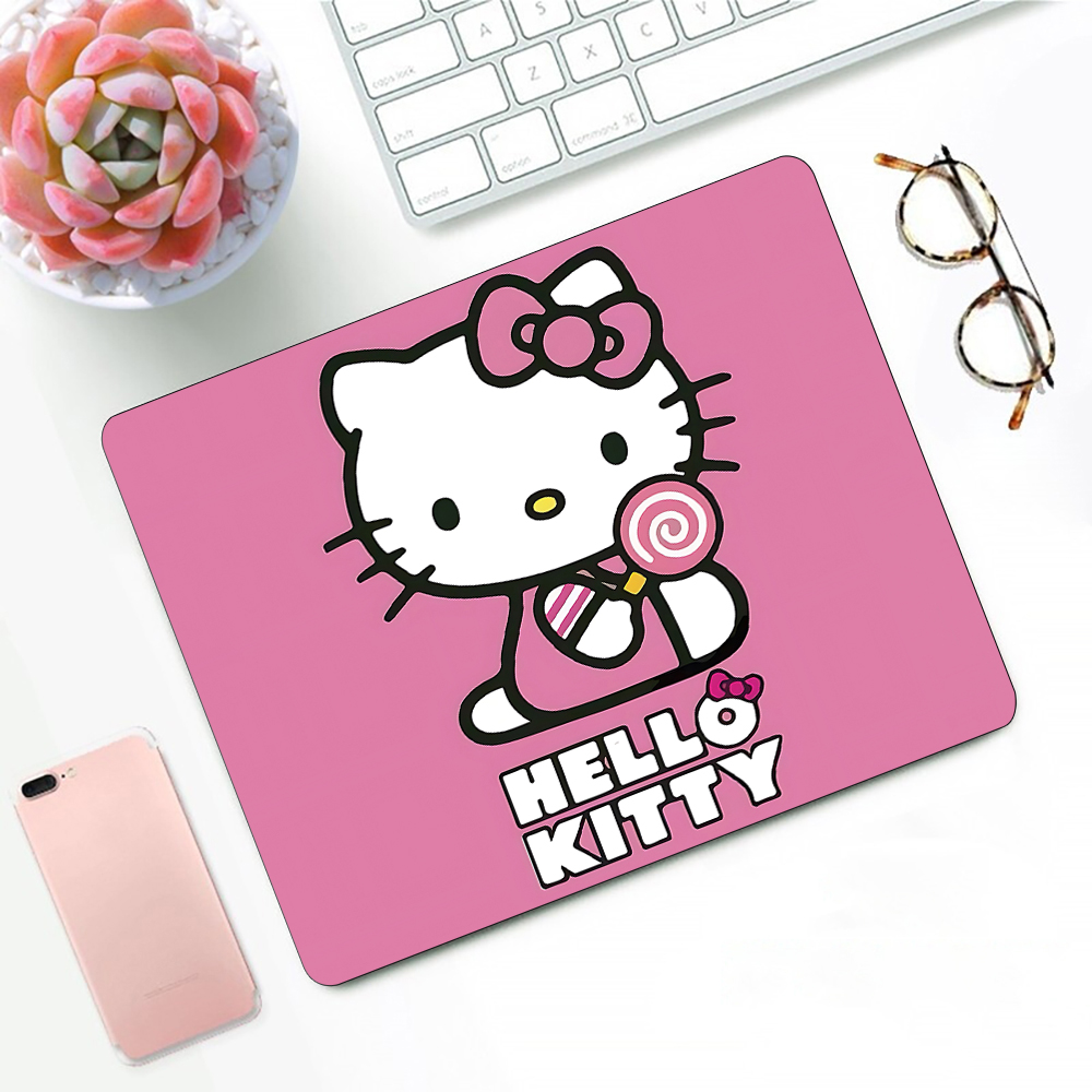 Sevimli pembe anime Hello Kitt - Pc Gaming Lounge incelemesi ve fiyatı